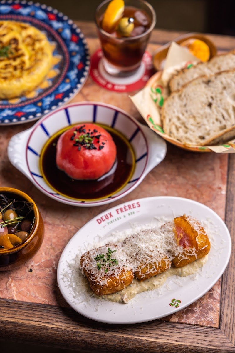 Deux Frères photo 2