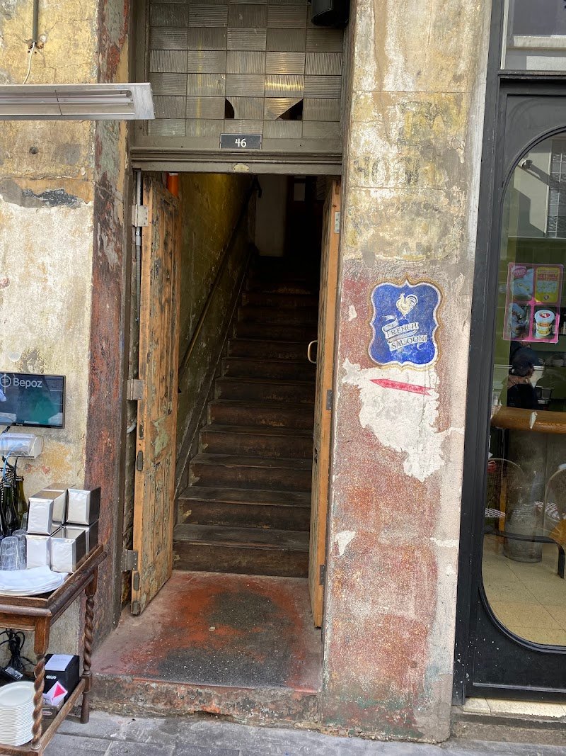 French Saloon photo 5