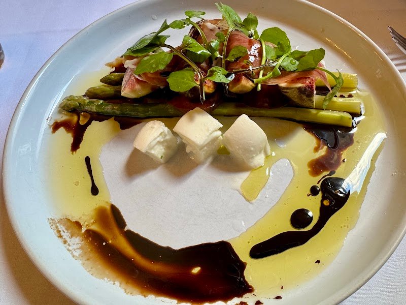 Saveur Restaurant photo 7