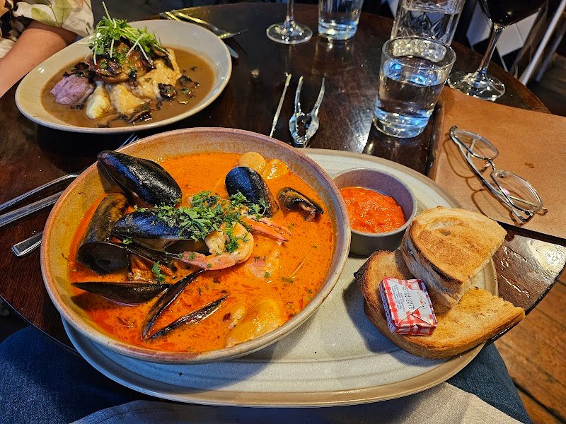 Delicatessen Kitchen & Bar photo 4