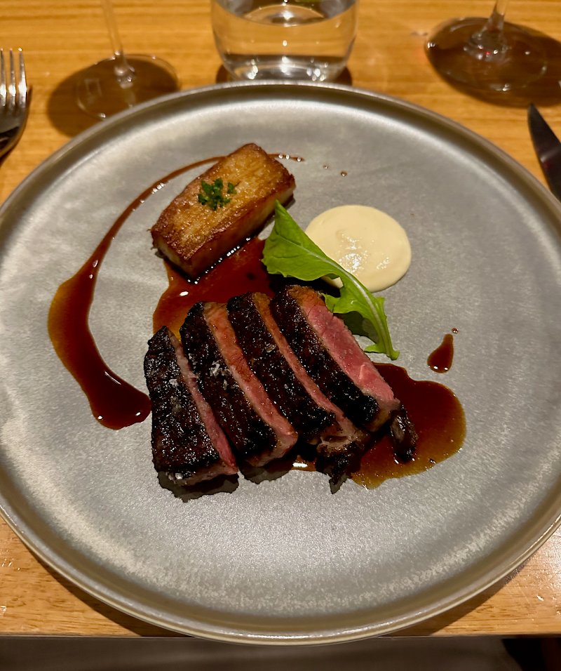 e'cco bistro photo 4